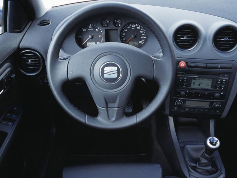  Seat Cordoba 2002 года  (фото 6 из 24)